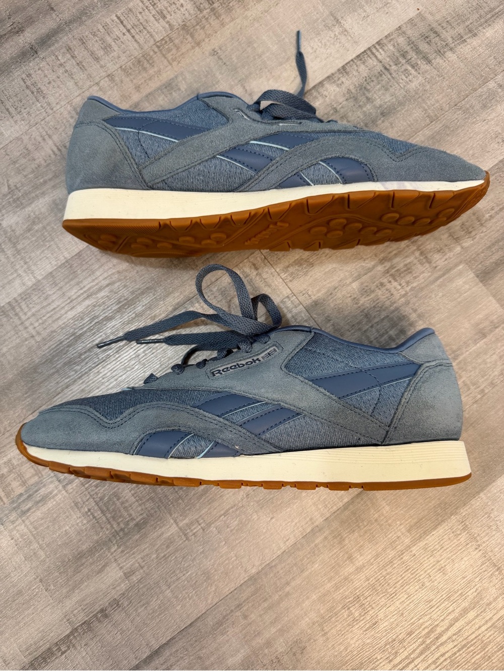 Reebok Classic Nylon Mens Size 9.5 Blue Suede Retro Sneakers Gum Sole Shoes
